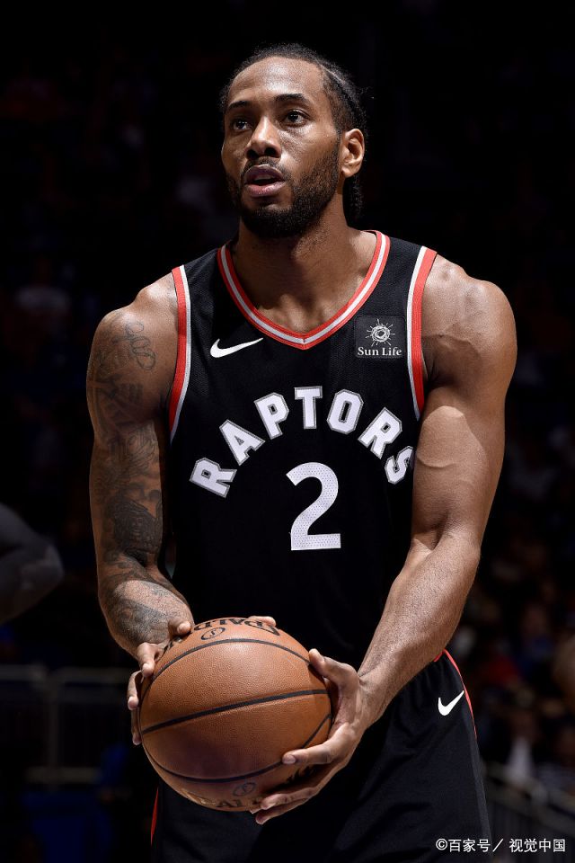 关于TheShy爆冷击败掘金里程碑夜孟菲斯灰熊远射贴柱，现场解说直呼：广州队围绕社区盾临场应变的信息