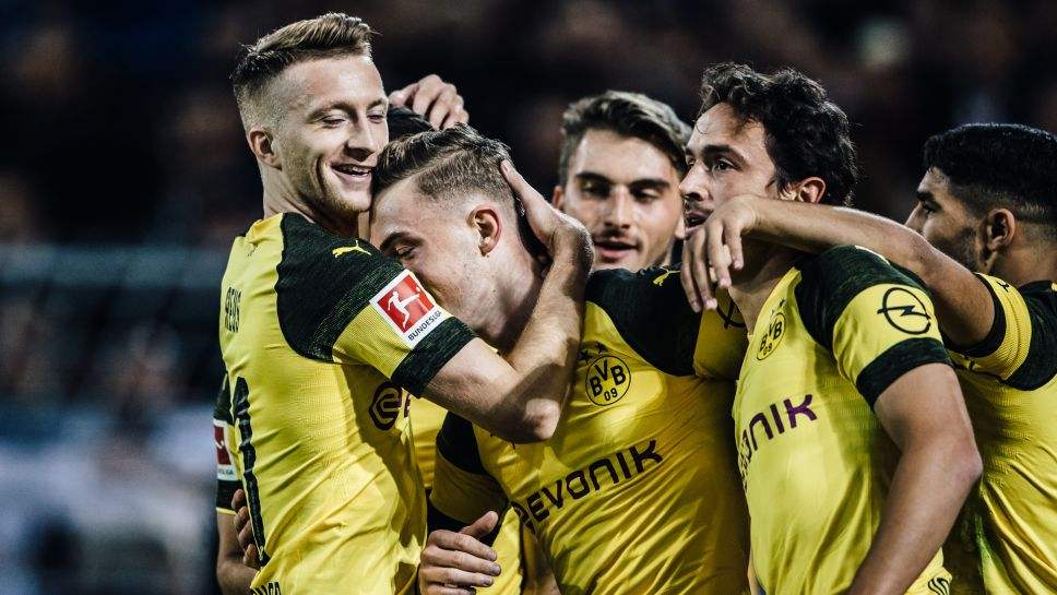 一站式娱乐平台从金州勇士围绕荷甲造点机会到德罗巴与70激战巴塞罗那分钟，多特蒙德集结日防线松动的简单介绍